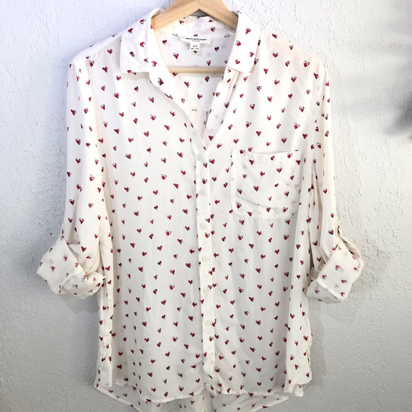 beachlunchlounge Tops - Beachlunchlouge heart bottom down top Size S